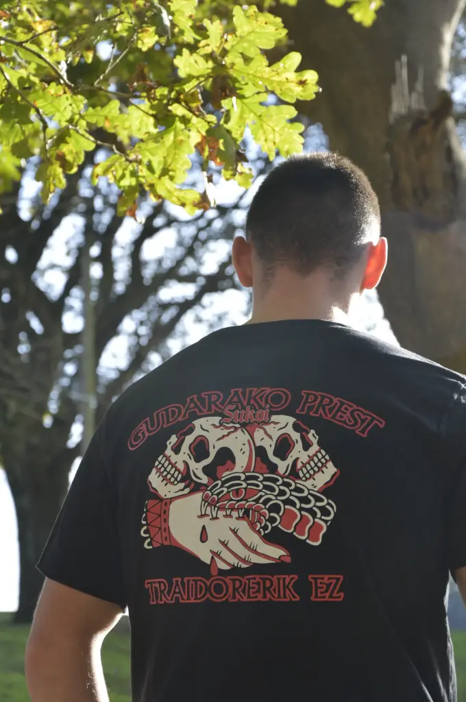 TRAIDORERIK EZ | Camiseta